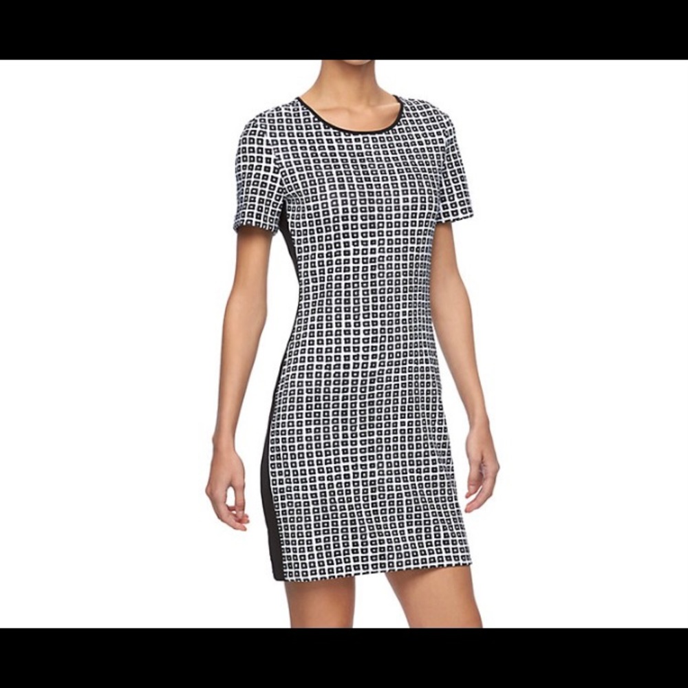 Women’s REED Print Scuba Sheath Dress Size Medium